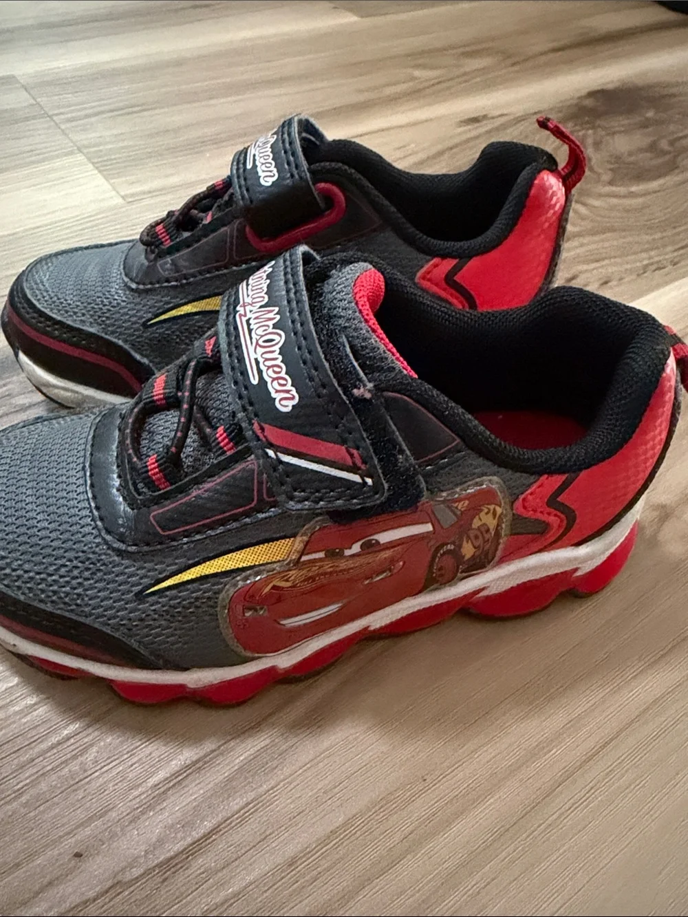 Lightning McQueen Kids' Gray & Red Sneakers